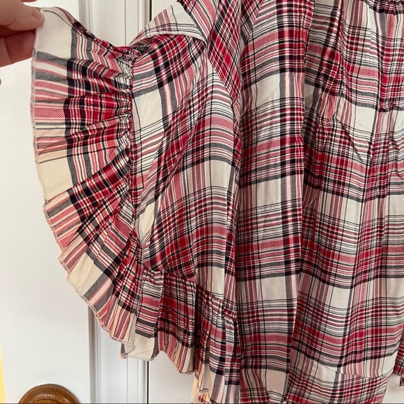 Fever 1X 3/4 Split Bell Sleeve Blouse Red and Black Plaid - Picture 4 of 9